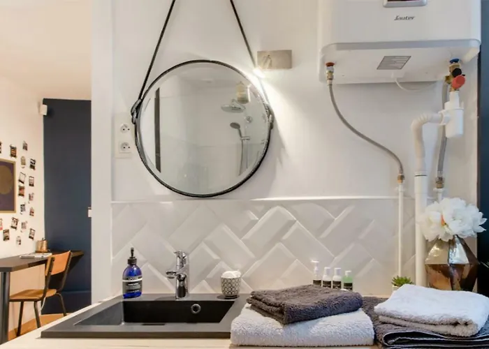 Madame Reve, L'esquermoise