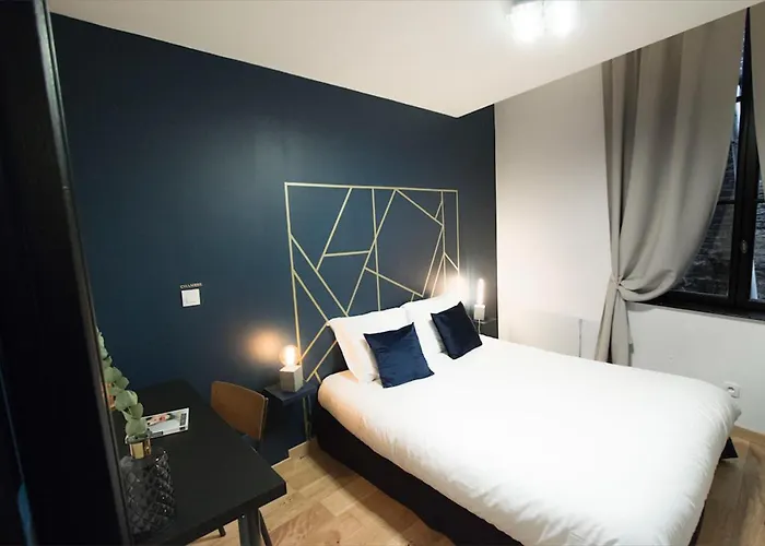 Madame Reve, L'esquermoise